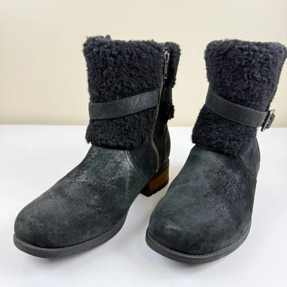 EUC UGG Blayre Shearling Black Boots S/N 1008220